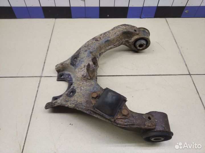 Рычаг передний верхний правый Pajero/Montero Sport