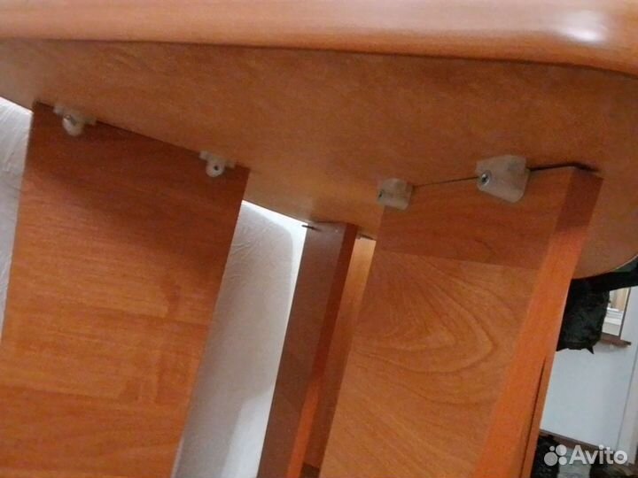 Журнальный столик