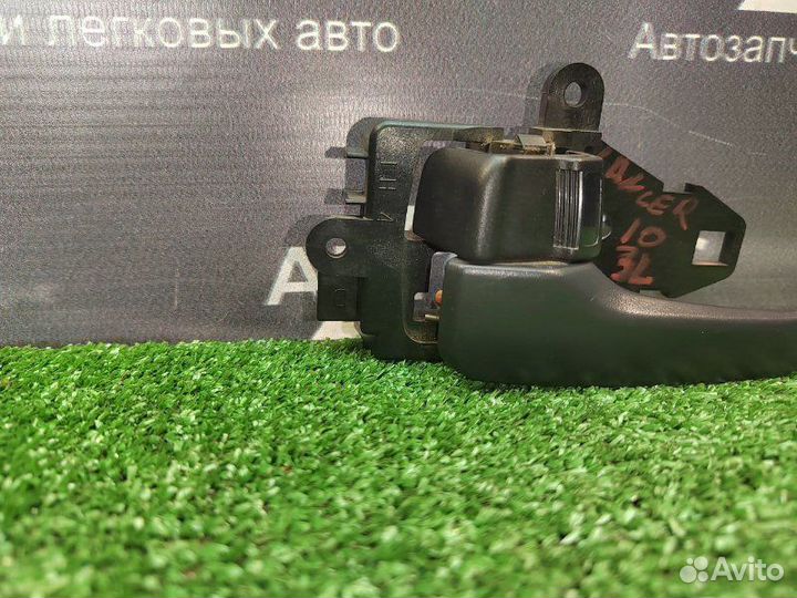 Ручка двери задняя левая Mitsubishi Lancer X седан