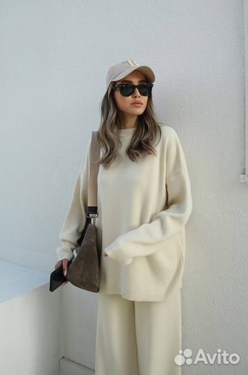 Спортивный костюм женский