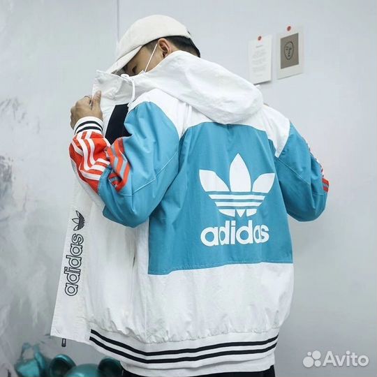 Ветровка мужская adidas