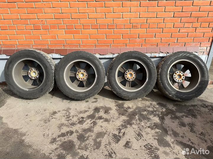 Комплект колес Mitsubishi Pajero Montero 265/60 18