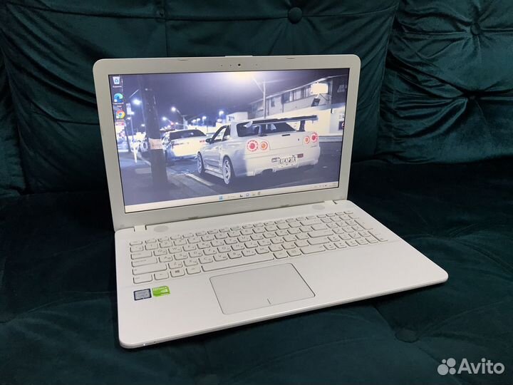 Игровой ноутбук Asus