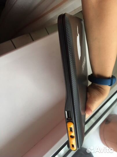 Ультра-ноутбук Toshiba AC100