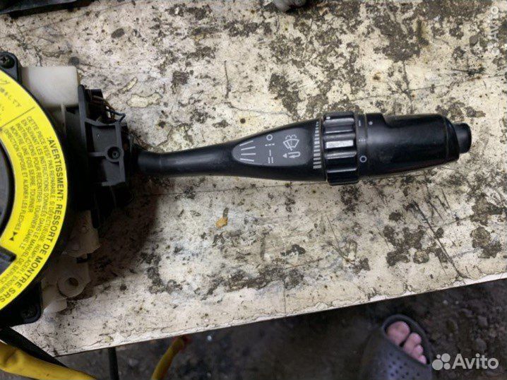 Переключатель дворников Mitsubishi Carisma