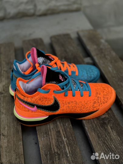 Кроссовки Nike Lebron