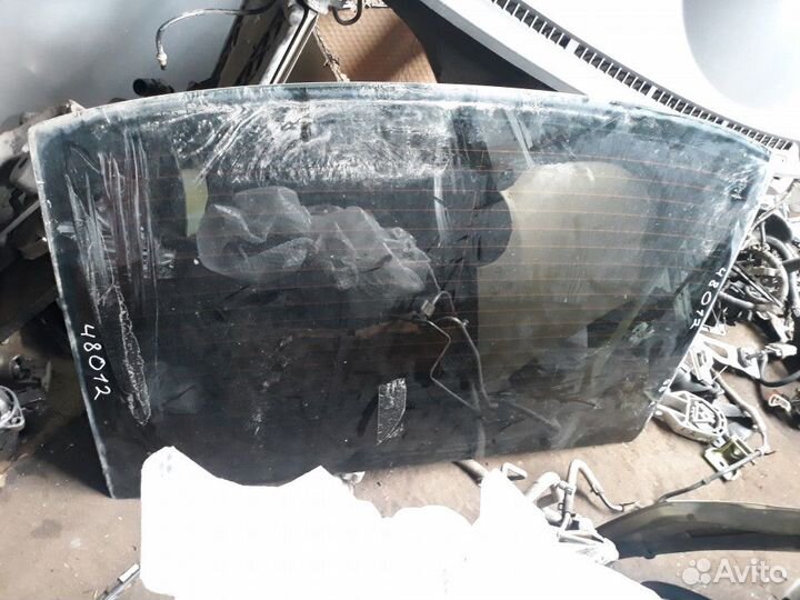 Стекло заднее Lexus GS 2005-2012