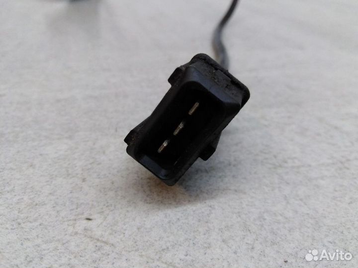 Датчик положения коленвала