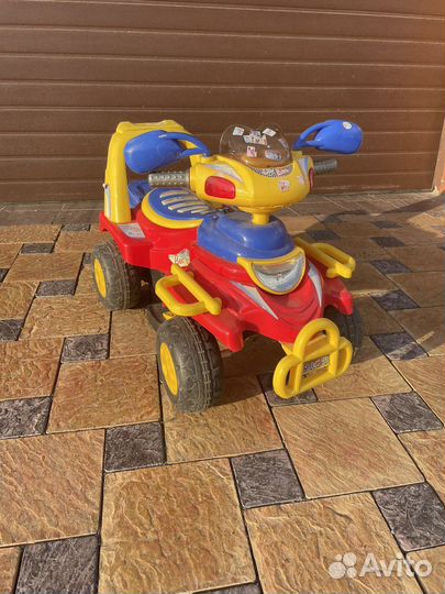 Детский электромобиль бу