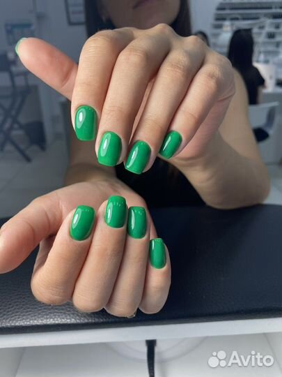 Маникюр с покрытием гель-лаком