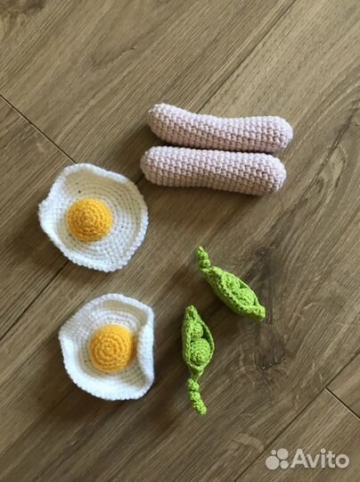 Набор деревянной посуды + вязаная еда