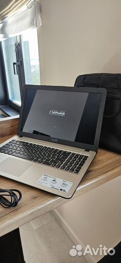 Ноутбук asus X540S