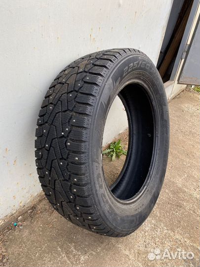 Pirelli Ice Zero 225/60 R18