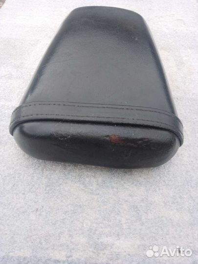 Сиденье заднее Сузуки gsx-r 250 1992