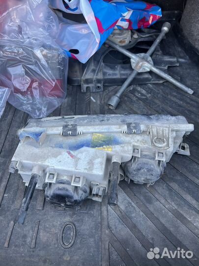 Комплект фар ваз 2110