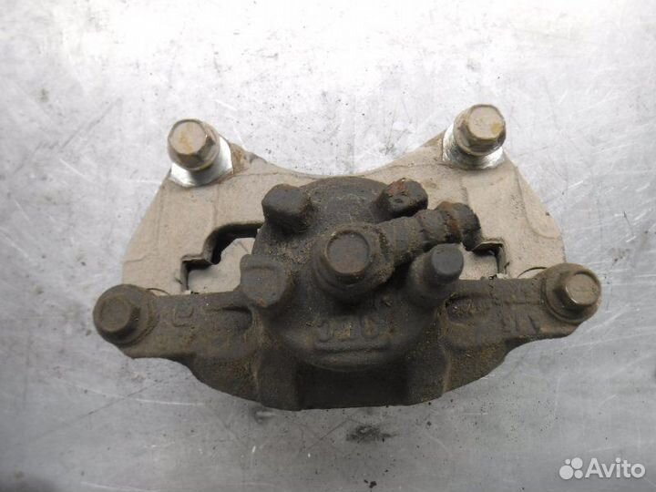 Суппорт передний левый Mitsubishi Outlander 3 GF