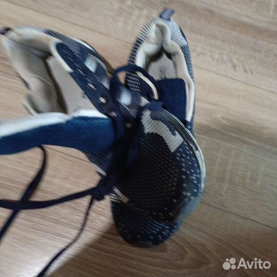 Кроссовки adidas