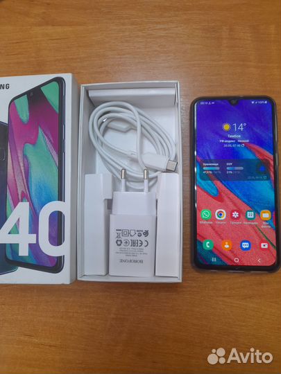 Samsung Galaxy A40, 4/64 ГБ
