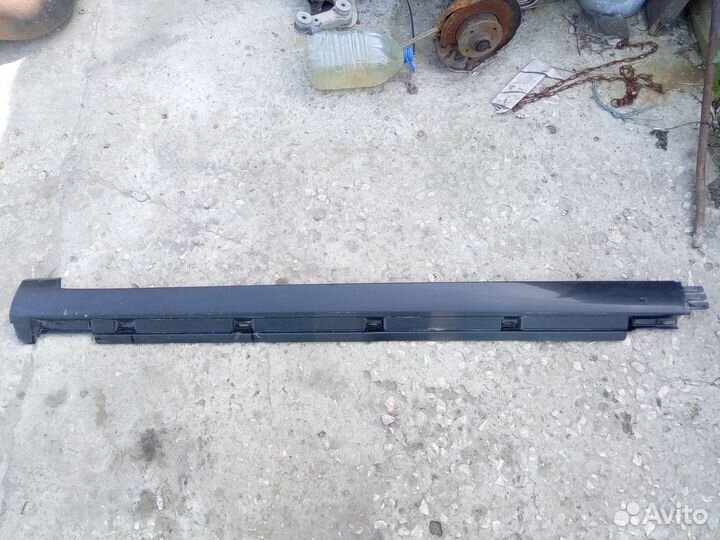 Накладка порога левая VW Passat B7