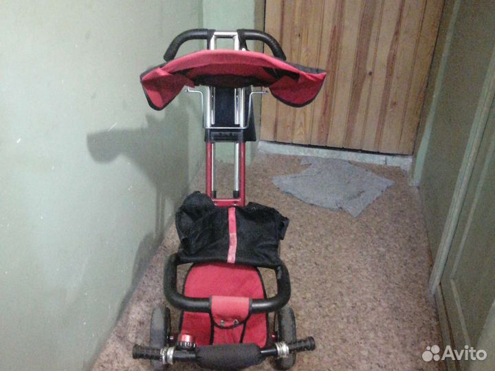 Трехколесный велосипед