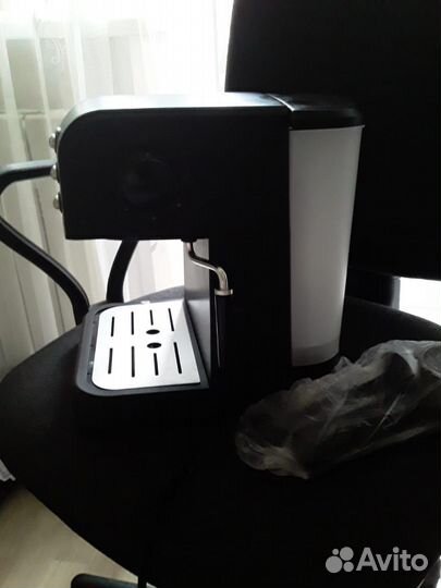 Кофеварка рожковая scarlett