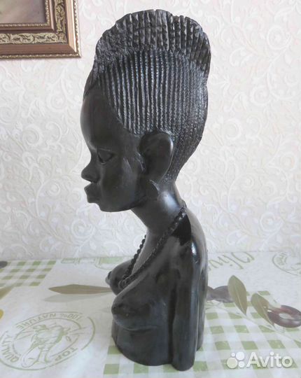 Статуэтка черное дерево