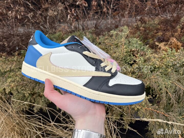 Nike Air Jordan 1 Low x Travis Scott Fragment
