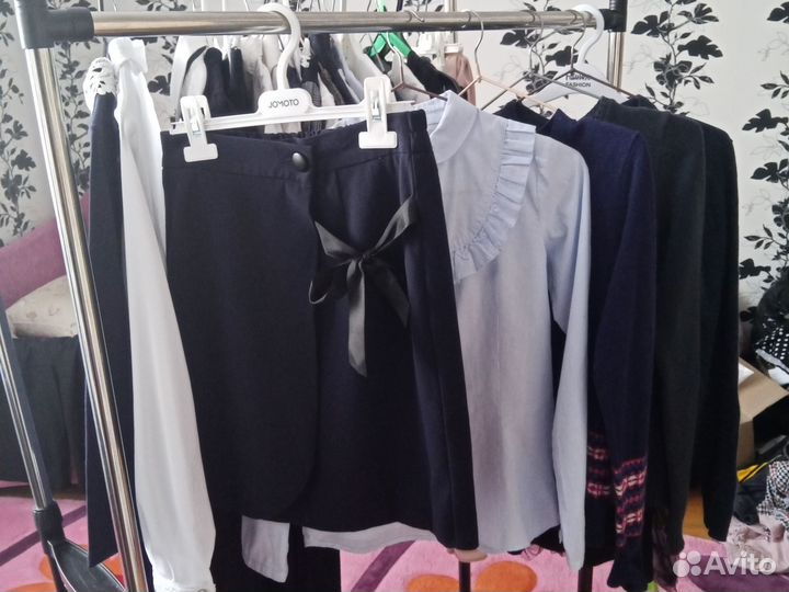 Фирменная школьная одежда пакетом 152