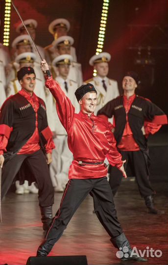 Репетитор по классическому,народному танцу артист