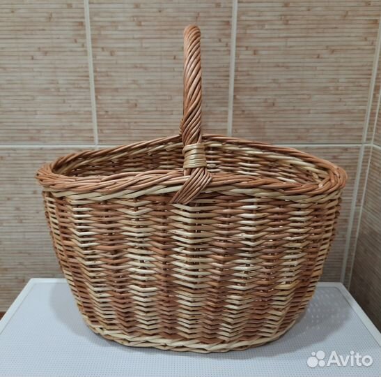 Корзина плетеная, из ивы, овальная, средняя, 10 л