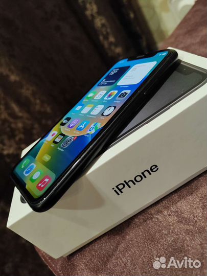Телефон iPhone xr