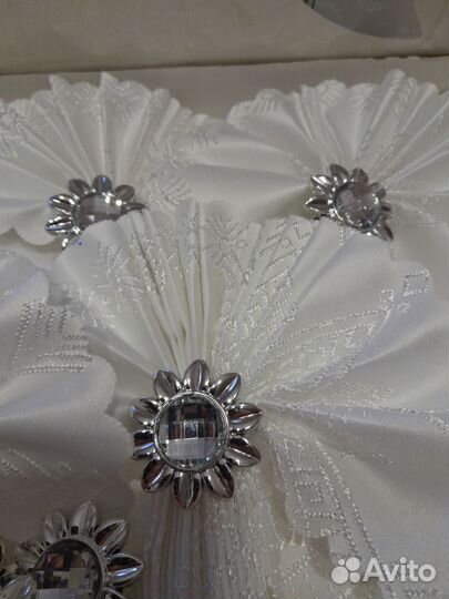 Скатерть и 8 салфеток