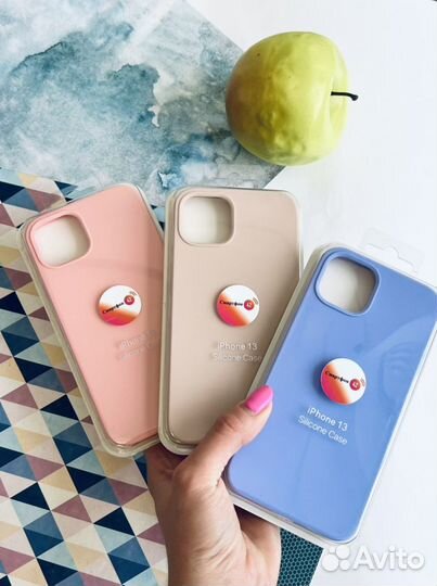 Чехол на iPhone 13