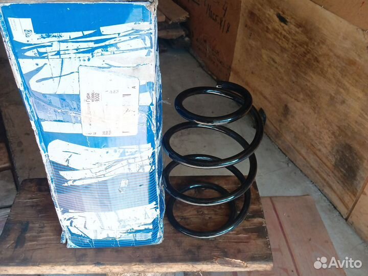 Пружина mercedes Benz