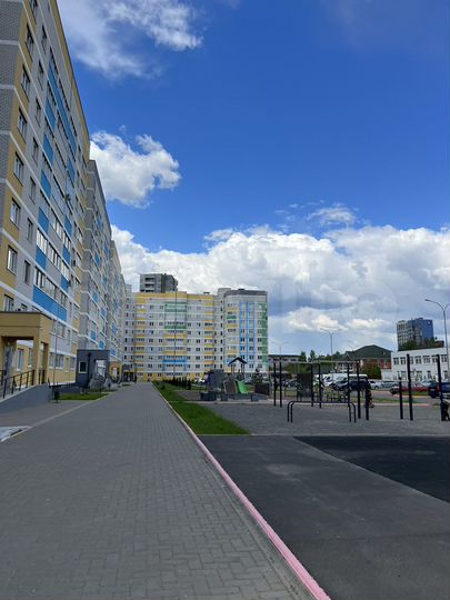 2-к. квартира, 55 м², 2/10 эт.