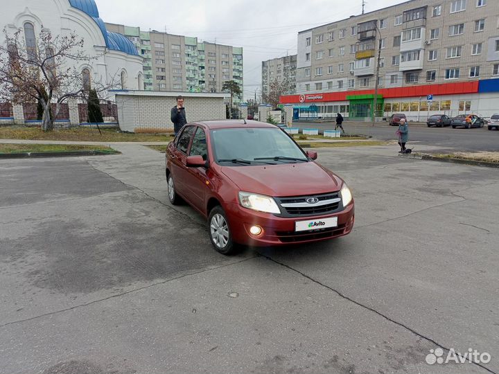 LADA Granta 1.6 AT, 2013, 220 000 км