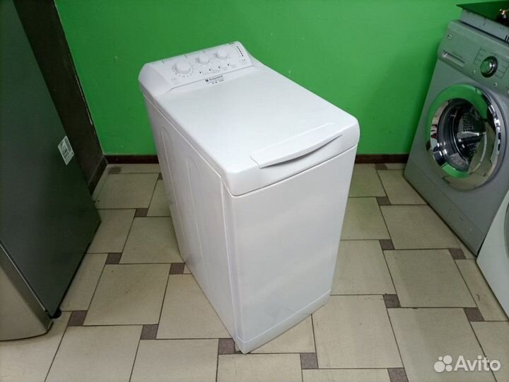 Машина с вертикальной загрузкой бу Ariston