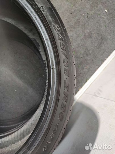 Pirelli P Zero 245/35 R20