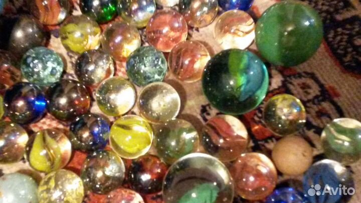 Шарики декоративные пластмассовые-40шт