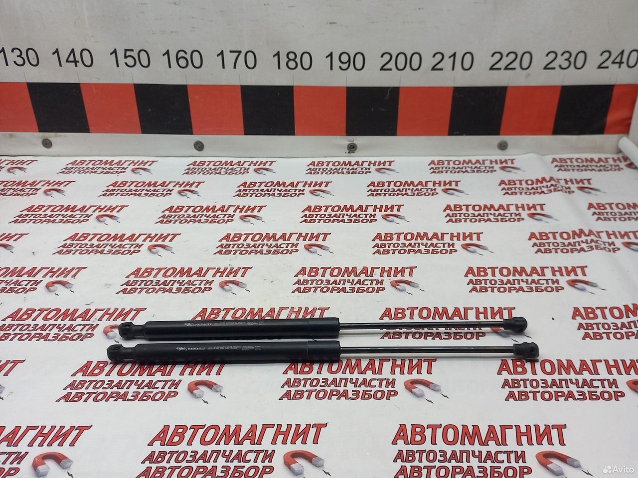 Упор амортизатор крышки багажника Рено Каптюр