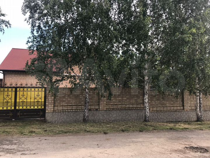 Дом 215 м² на участке 12 сот.