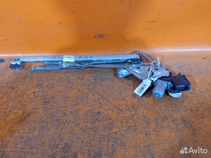 Стеклоподъемник передний левый Toyota Corolla axio NZE141