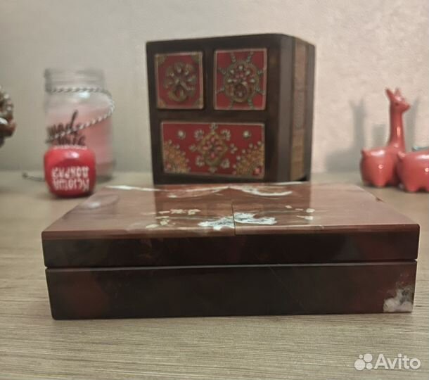 Шкатулка из натурального камня, яшма