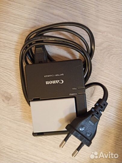 Фотоаппарат canon 550D