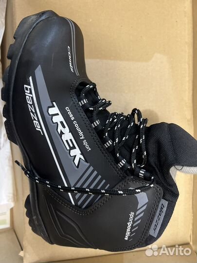 Лыжные ботинки