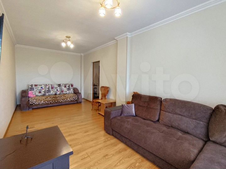 2-к. квартира, 70 м², 8/11 эт.