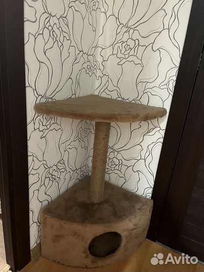 Домик для кошки с когтеточкой бу