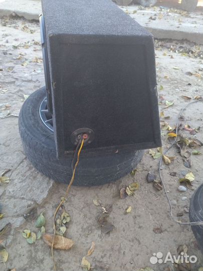 Сабвуфер jbl 1000