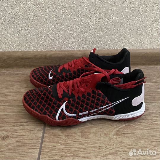 Футзалки Nike React Gato