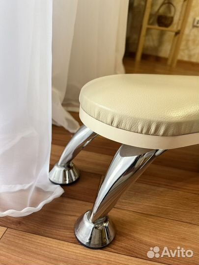 Подставка для рук маникюрная